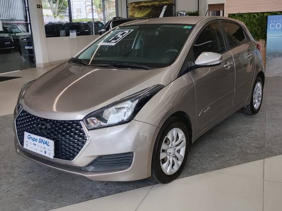 HYUNDAI HB20 1.0 COMFORT PLUS 12V FLEX 4P MANUAL